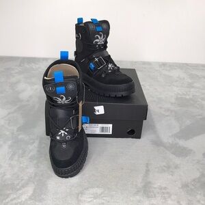 Palladium  PLS Shock Witch  Destiny Collab  Unisex  3.5/5  New